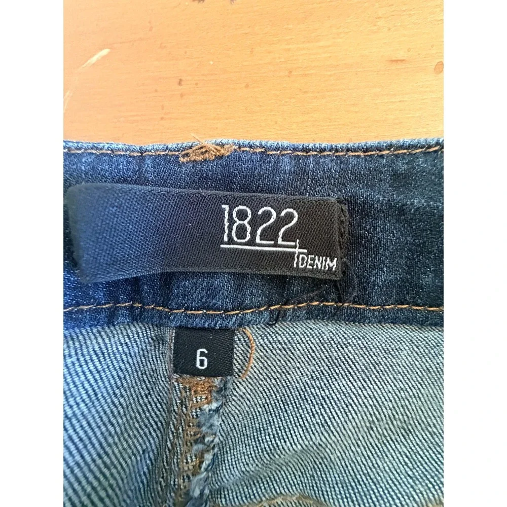 1822 Denim Dark Wash Bermuda Shorts Women's Size 6 Stretch Casual‎ Everyday